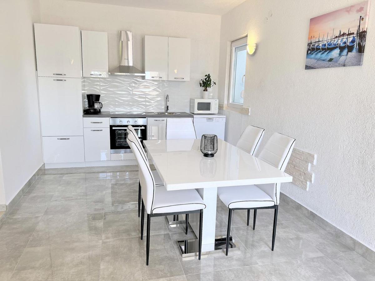 Palit Hills Superior Apartments Exterior foto